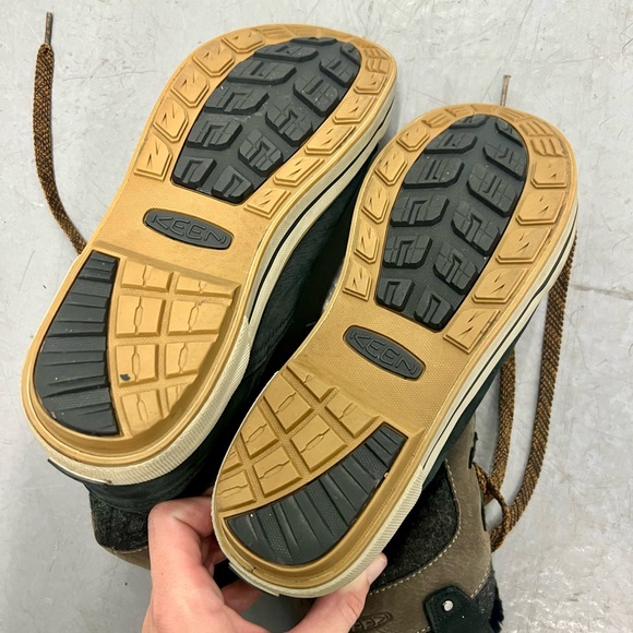 Keen winter boots - Picture 4 of 4